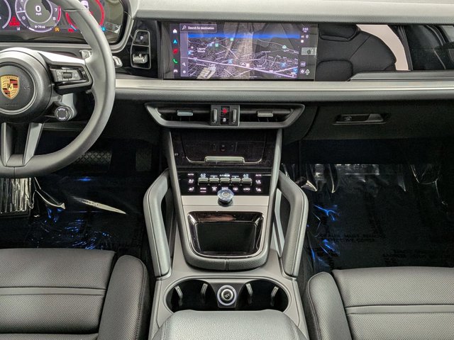 New 2026 Porsche Cayenne image 20