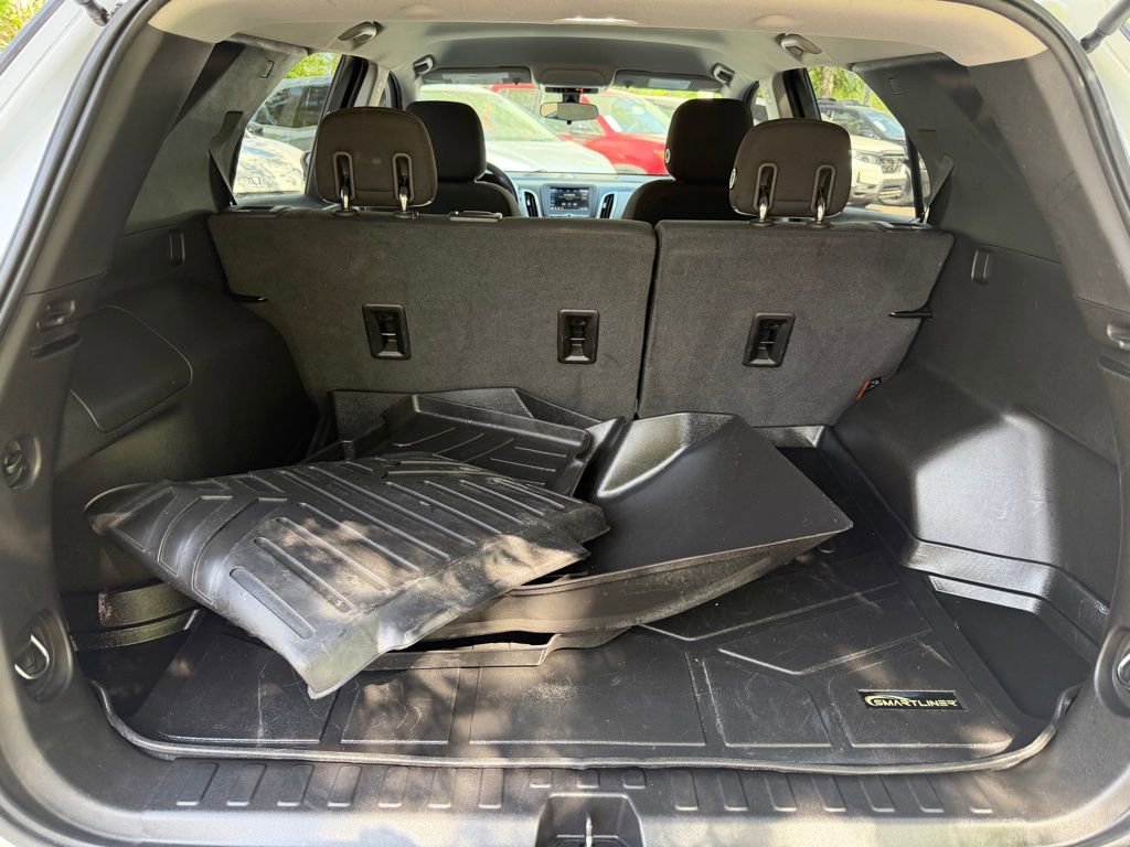 Used 2019 Chevrolet Equinox LS w/ LS Convenience Package image 7