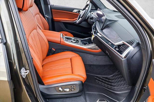New 2027 BMW X7 xDrive40i AWD/4WD image 25