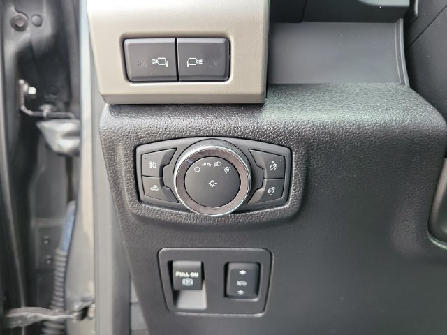 Certified 2019 Ford F150 Lariat w/ Equipment Group 502A Luxury RWD image 19