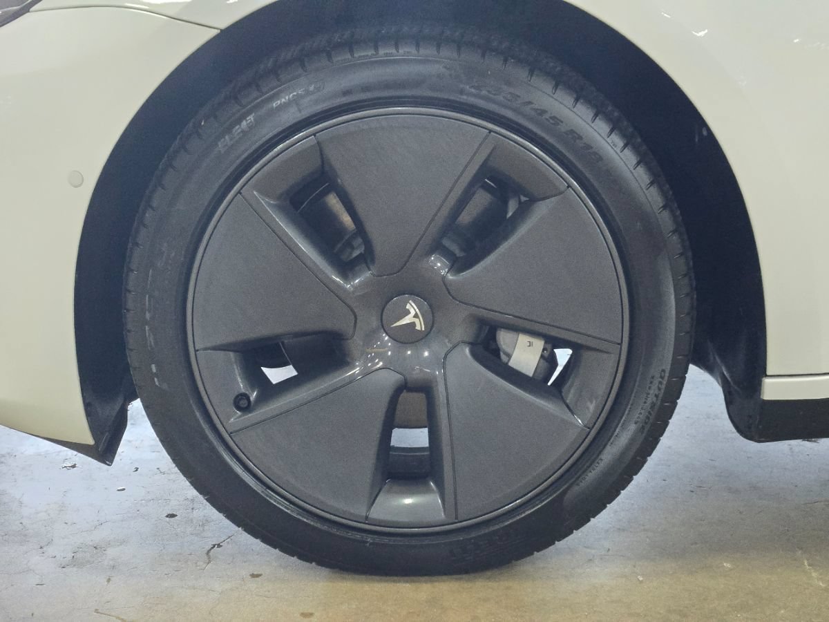 Used 2022 Tesla Model 3 Standard Range RWD image 26