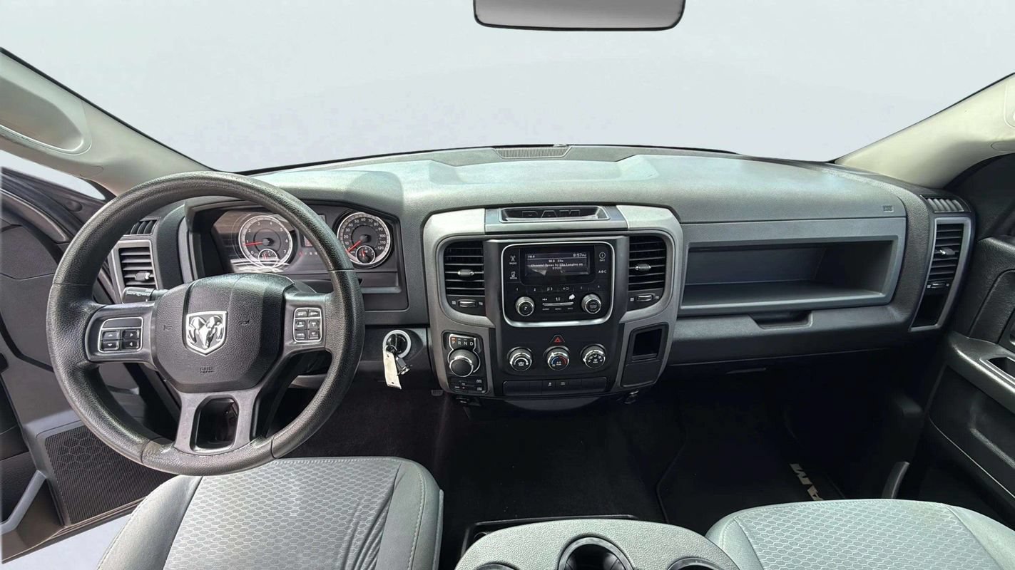 Used 2017 RAM 1500 Express AWD/4WD image 9