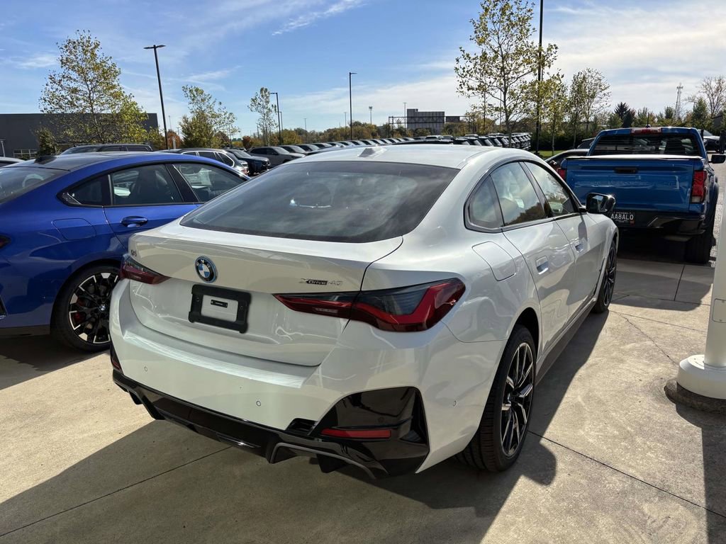 New 2025 BMW i4 xDrive40i w/ M Sport Package image 7