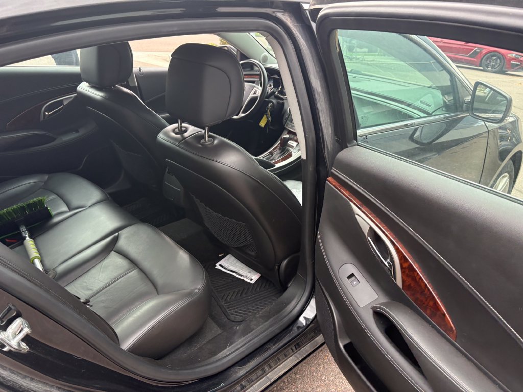 Used 2011 Buick LaCrosse CXL FWD image 27