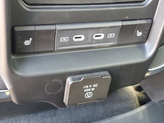 New 2026 RAM 1500 Laramie w/ Sport Appearance Package AWD/4WD image 11