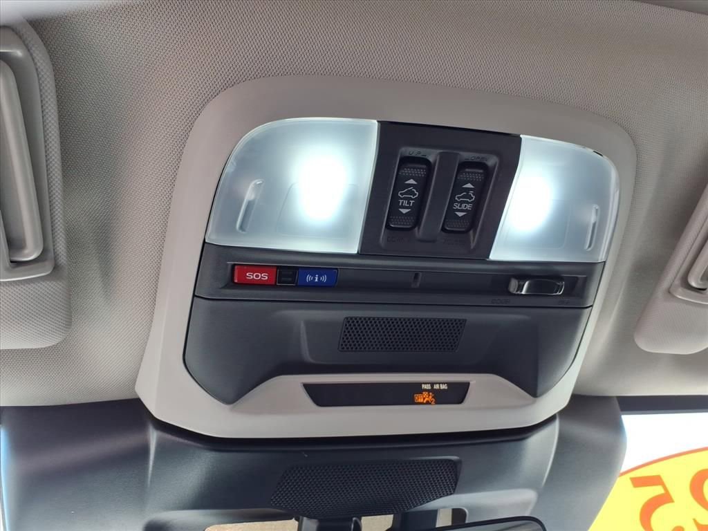 Used 2025 Subaru Crosstrek 2.5i Limited w/ Crosstrek Mirror Package image 28