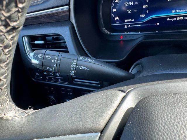 Used 2023 Chevrolet Tahoe Z71 w/ Z71 Off-Road Package image 35