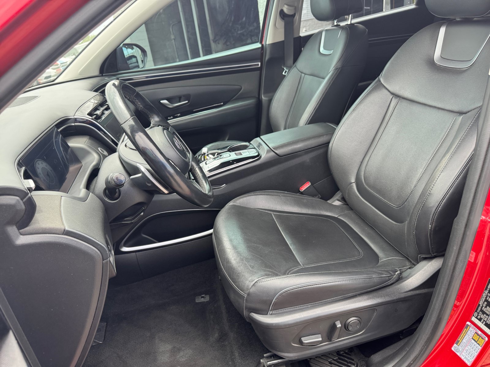 Used 2023 Hyundai Tucson Limited AWD/4WD image 13