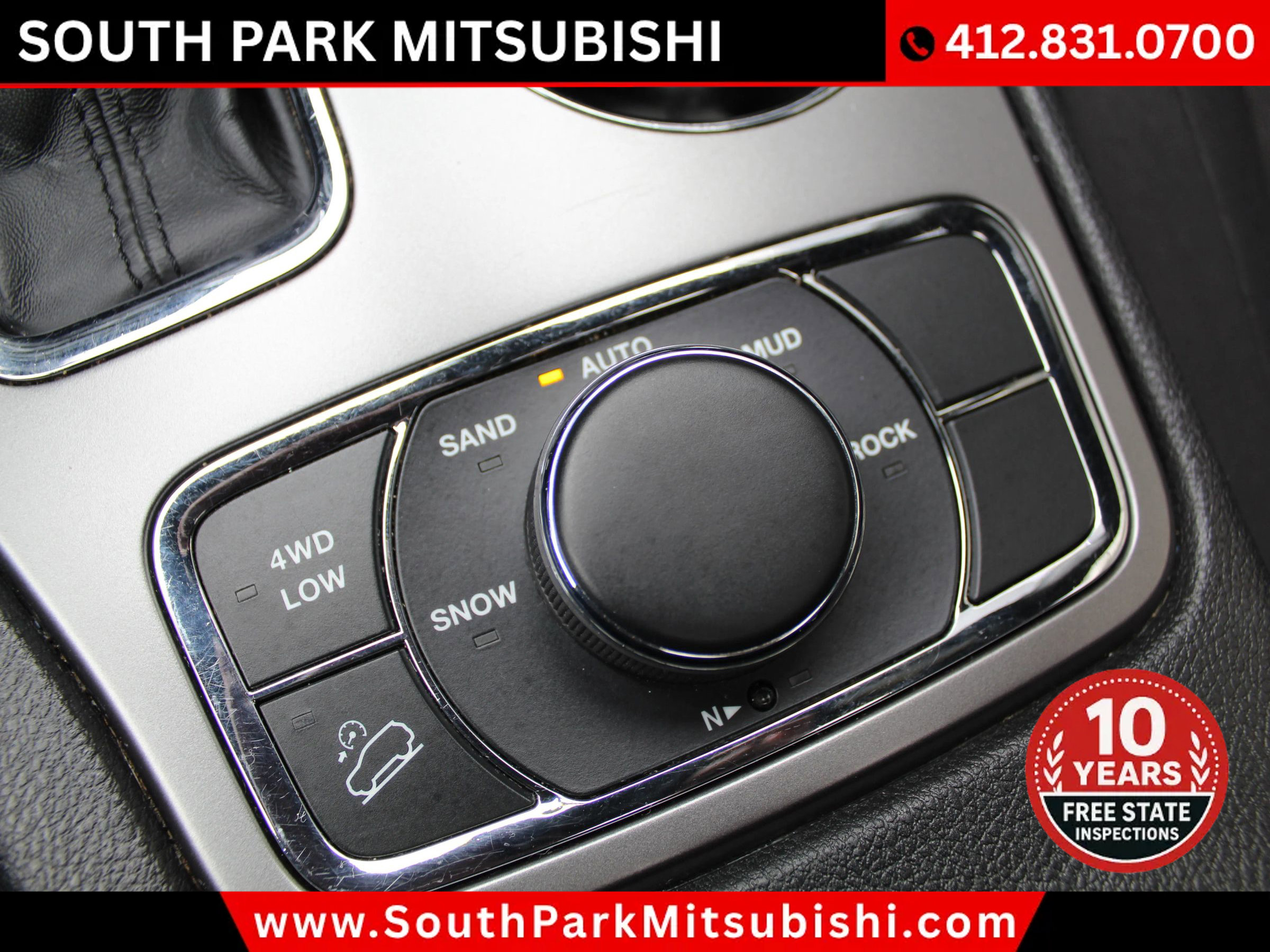 Used 2019 Jeep Grand Cherokee Laredo image 24