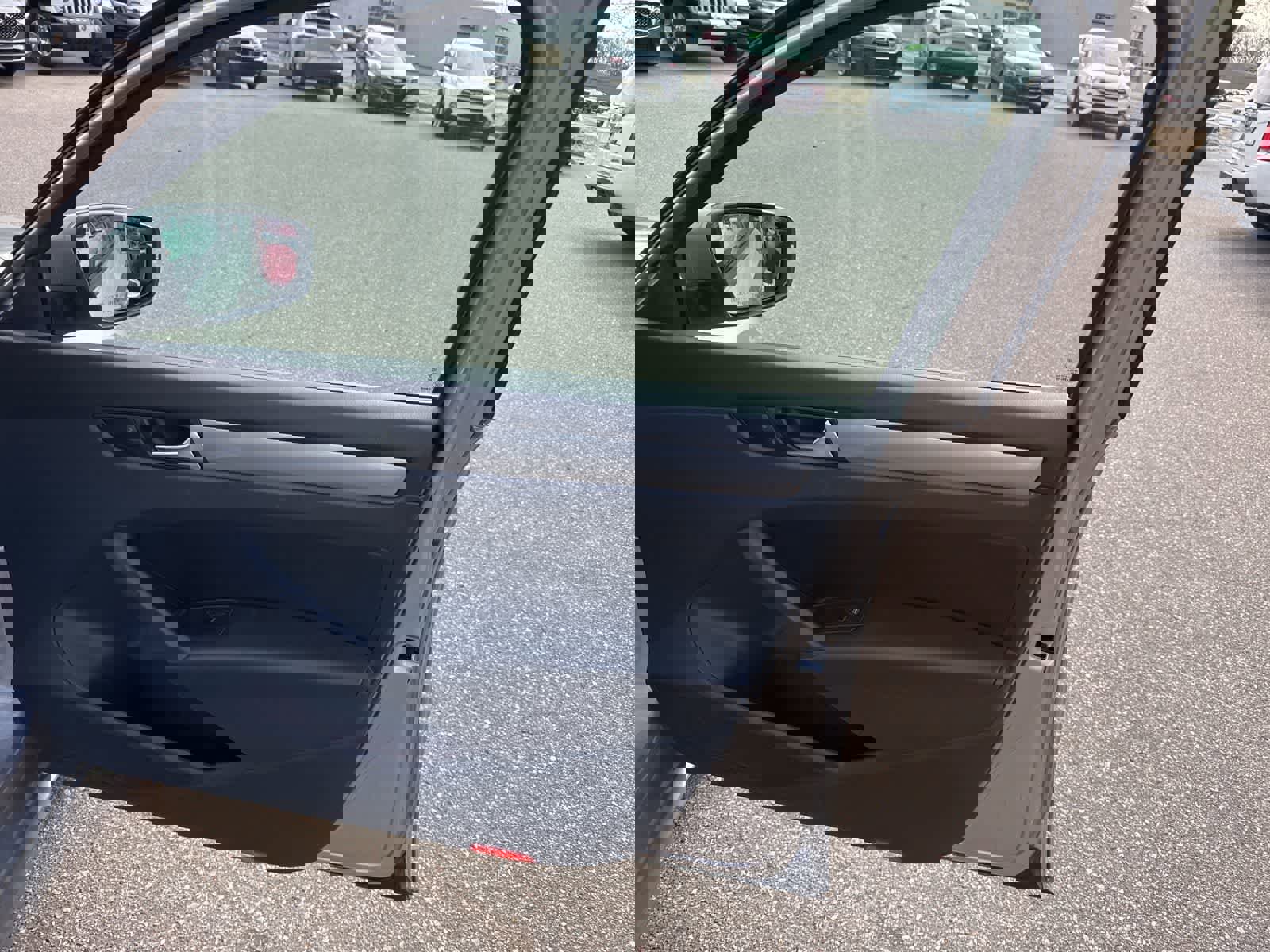 Used 2013 Volkswagen Passat Wolfsburg Edition image 27