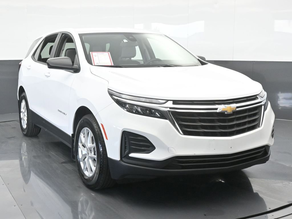 Used 2023 Chevrolet Equinox LS image 9