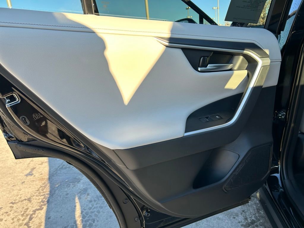 Used 2025 Toyota 4Runner TRD Off-Road Premium image 22