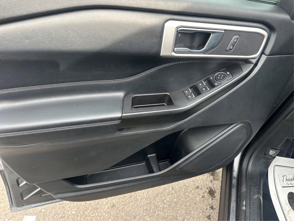 Used 2020 Ford Explorer XLT w/ Equipment Group 202A image 32