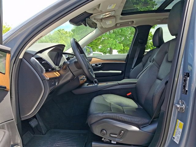 Used 2023 Volvo XC90 B6 Plus w/ Protection Package AWD/4WD image 14