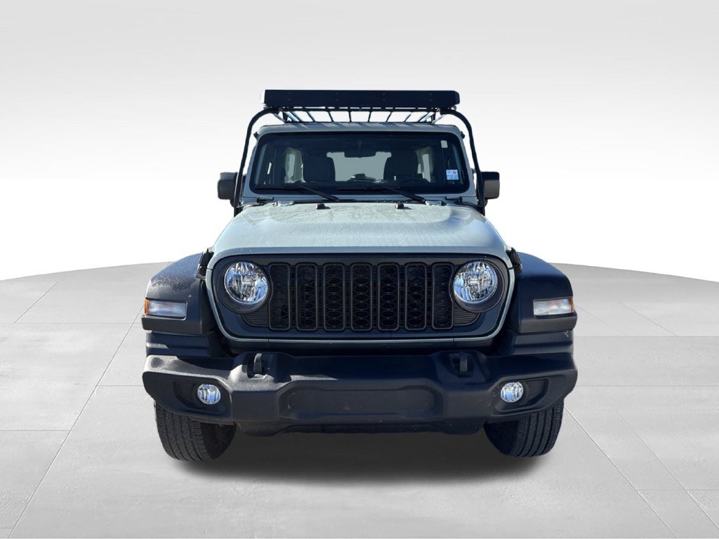Used 2024 Jeep Wrangler Unlimited Sport AWD/4WD image 2