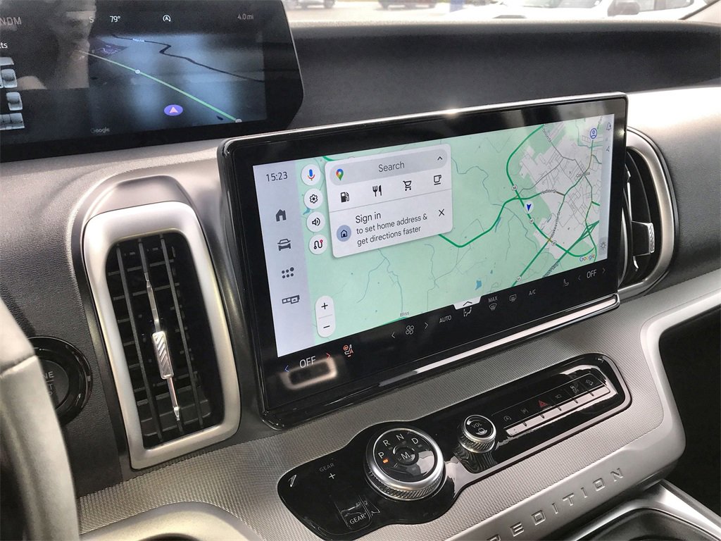 New 2025 Ford Expedition Active image 16