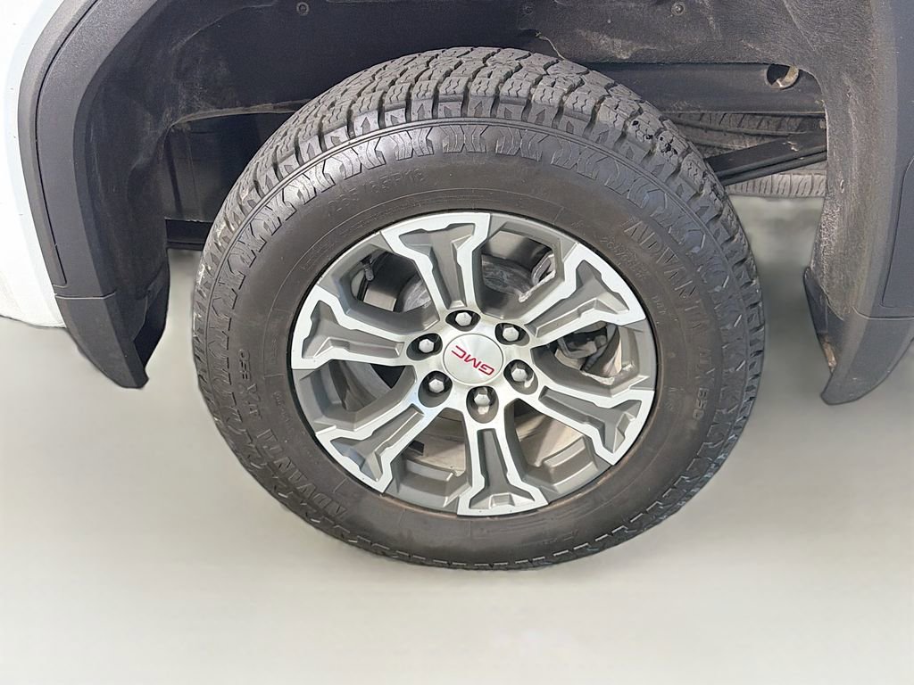 Used 2025 GMC Sierra 1500 SLT image 31