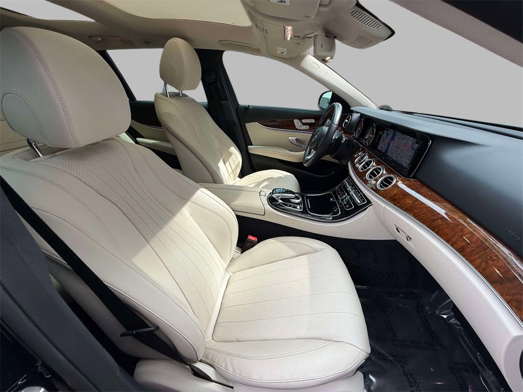 Used 2018 Mercedes-Benz E 400 4MATIC Wagon image 14