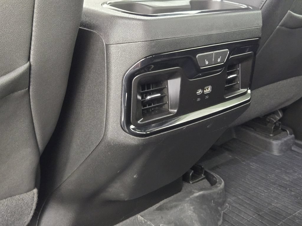 Used 2023 GMC Sierra 1500 AT4 w/ AT4 Premium Package AWD/4WD image 32