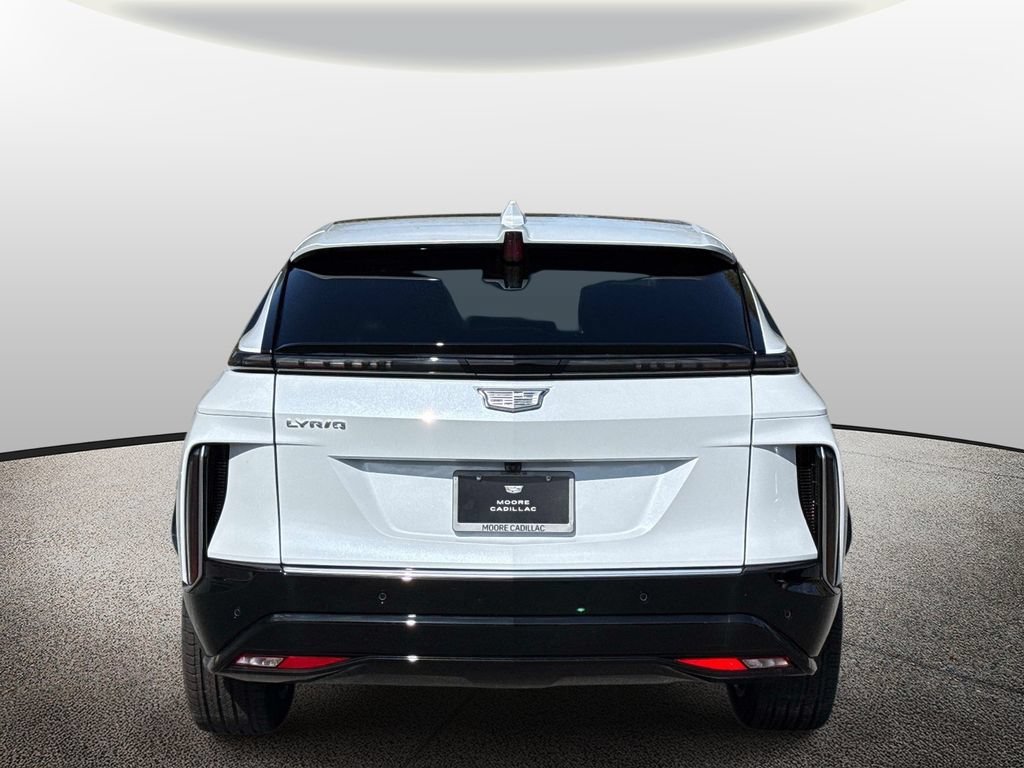 New 2027 Cadillac Lyriq Luxury RWD image 3