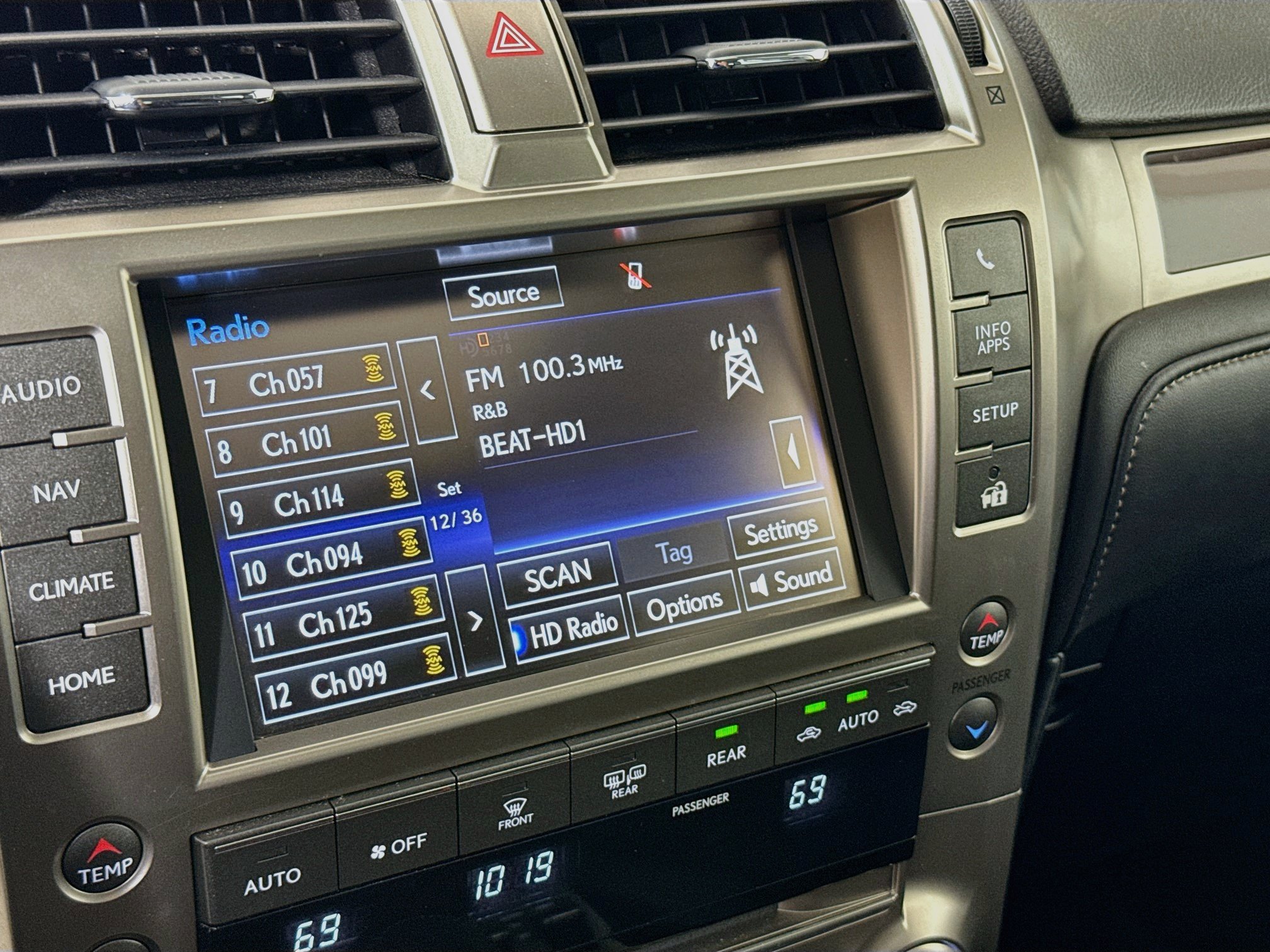 Used 2019 Lexus GX 460 Premium AWD/4WD image 15