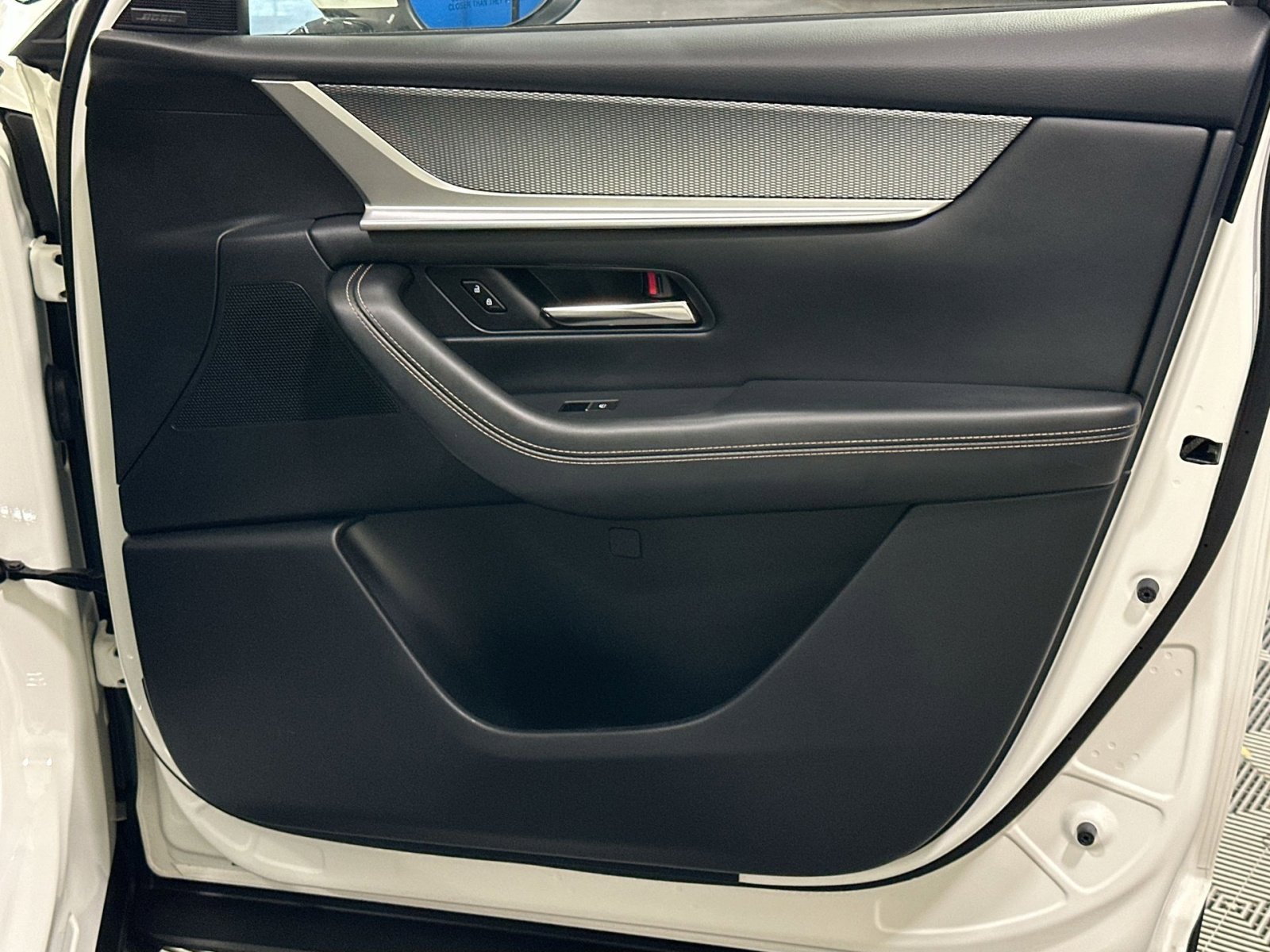 Used 2024 MAZDA CX-90 Plug-In Hybrid w/ Premium Plus image 41