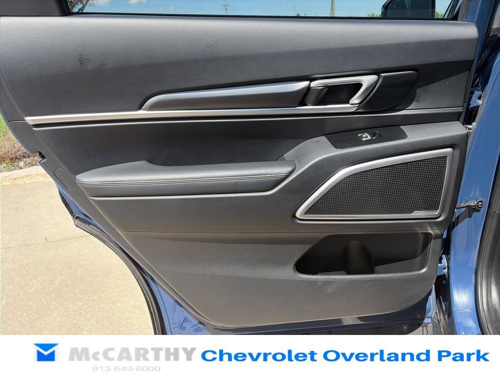 Used 2025 Kia Telluride S FWD image 40