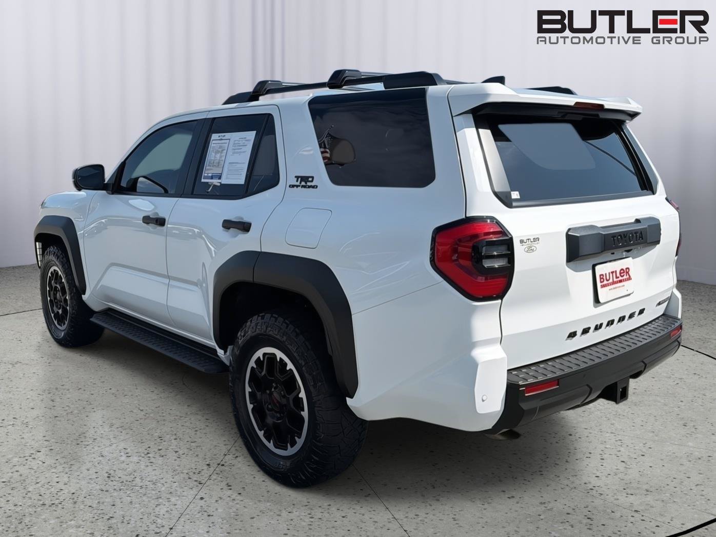 Used 2025 Toyota 4Runner TRD Off-Road Premium AWD/4WD image 4