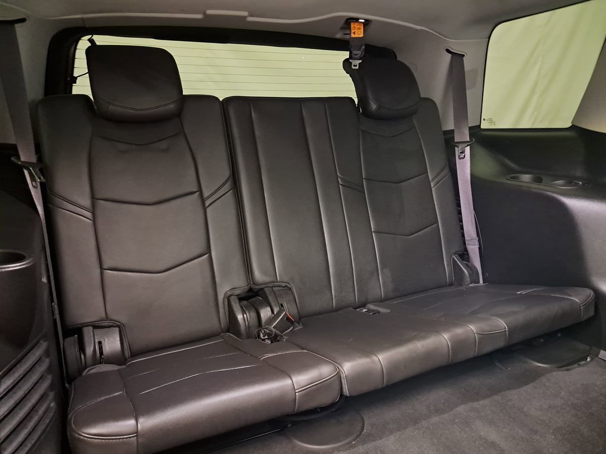 Used 2016 Cadillac Escalade 4WD image 26