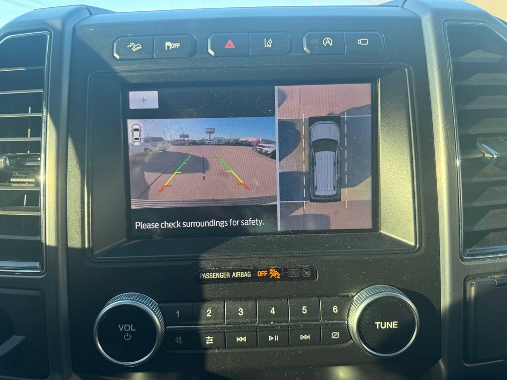 Used 2021 Ford Expedition Platinum image 27