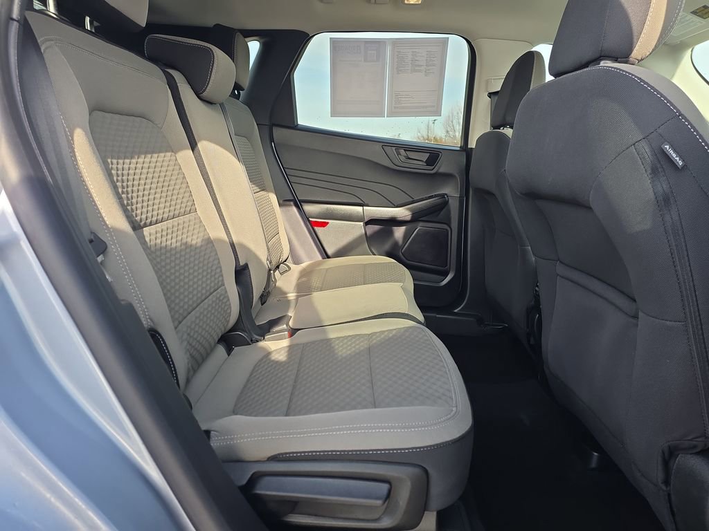 Used 2022 Ford Escape SE w/ Cold Weather Package image 34