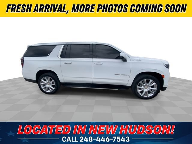 Used 2022 Chevrolet Suburban High Country AWD/4WD image 3