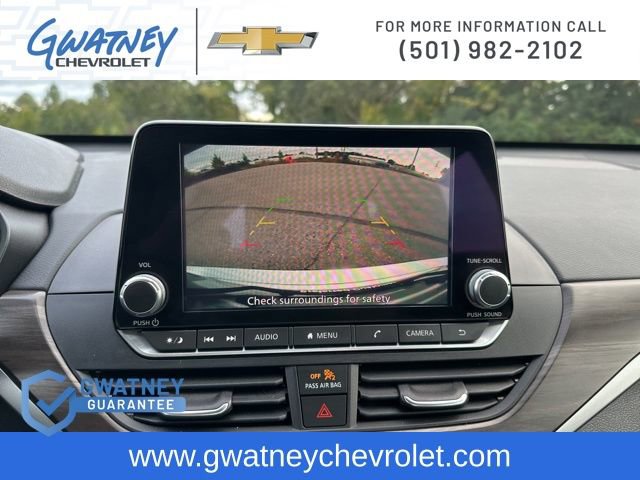 Used 2024 Nissan Altima 2.5 SV image 18