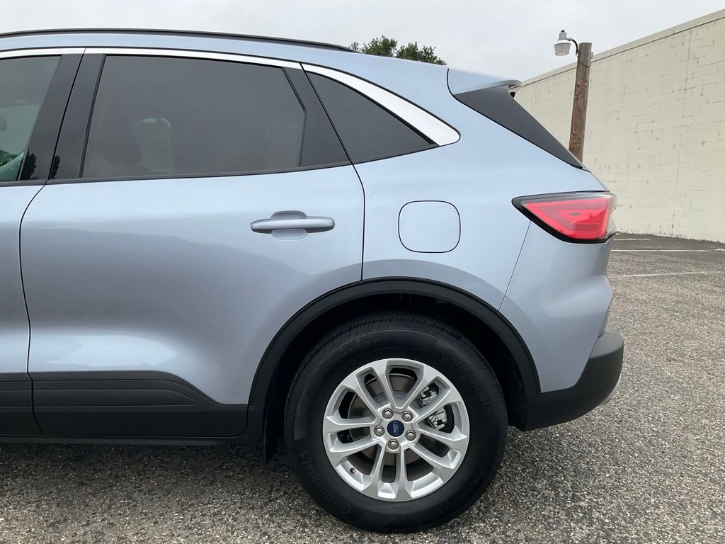 Certified 2022 Ford Escape SE FWD image 23
