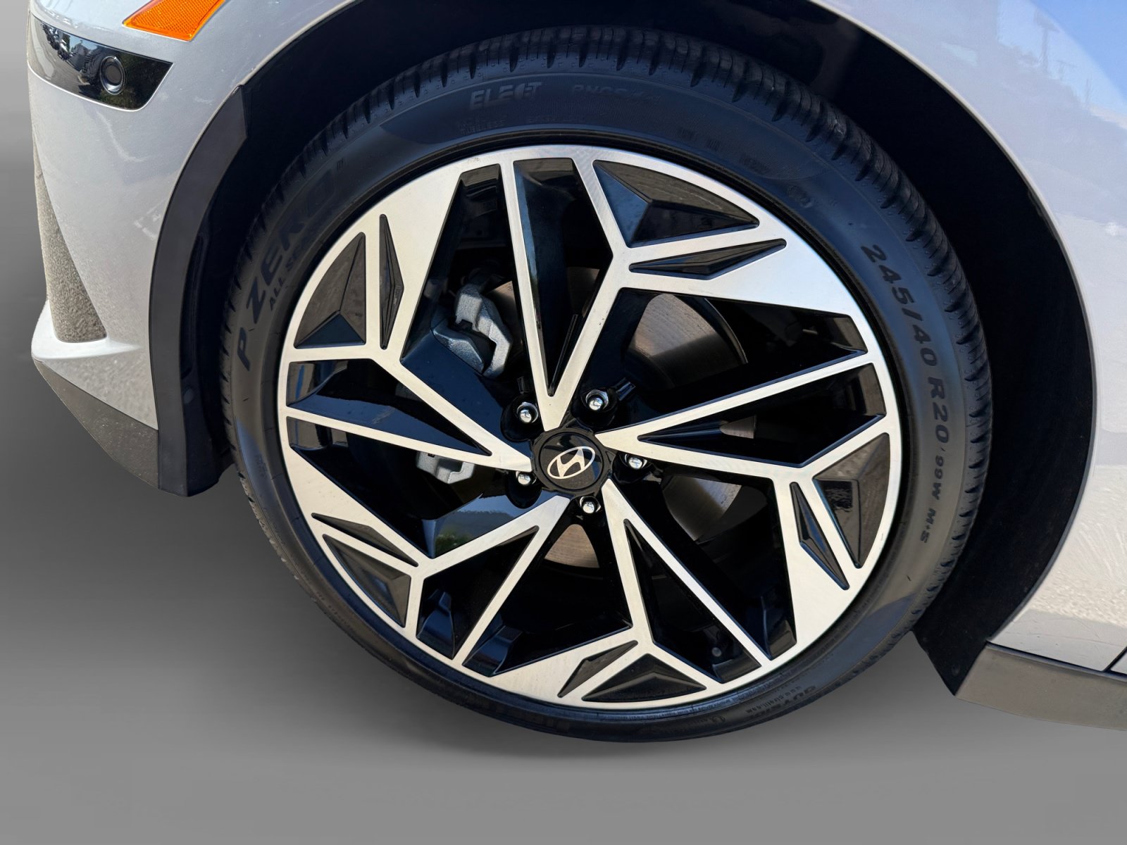 Certified 2023 Hyundai Ioniq 6 Limited RWD image 9