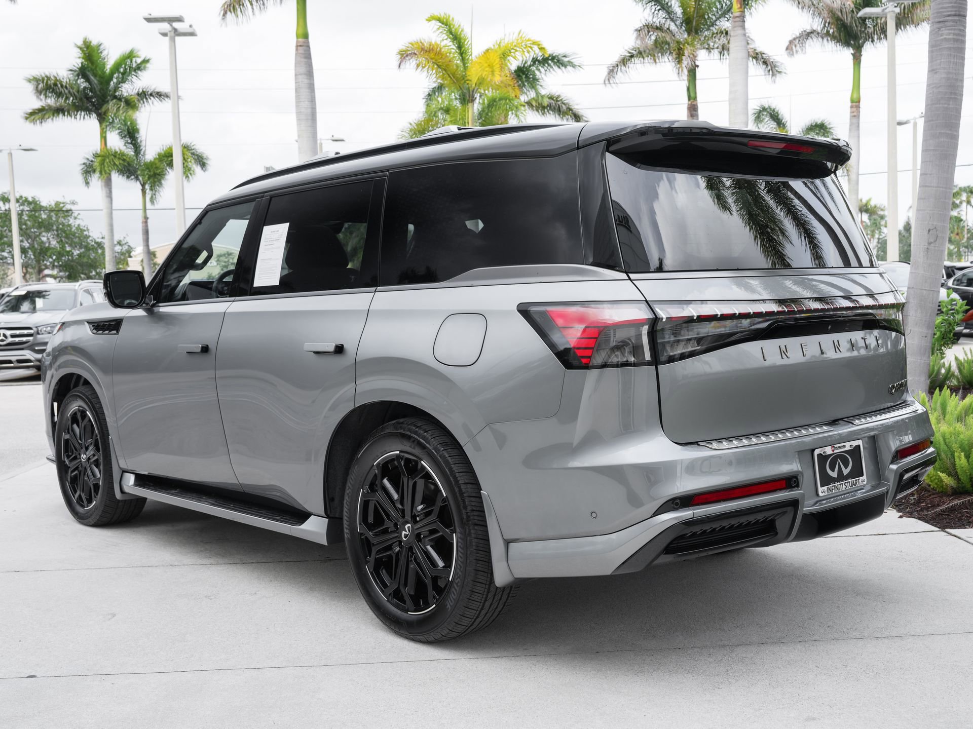 Certified 2026 INFINITI QX80 4WD w/ Sport Exterior Package image 22