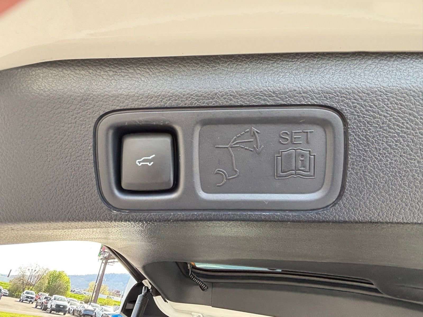 Used 2024 Ford Expedition Max Platinum image 24