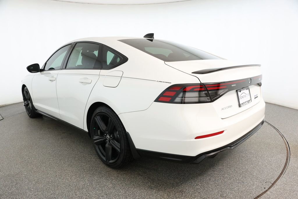 Used 2025 Honda Accord Sport image 6