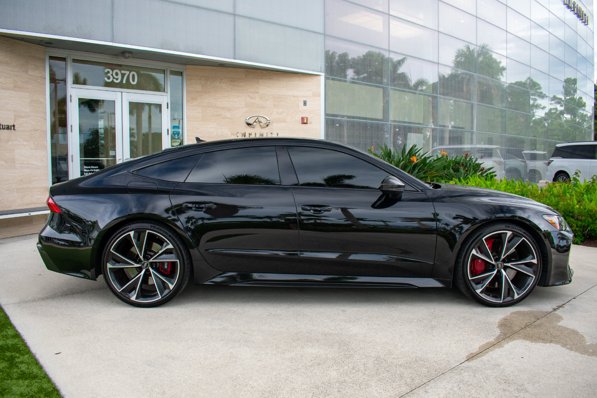 Used 2021 Audi RS 7 Sportback w/ Carbon Optic Package AWD/4WD image 11