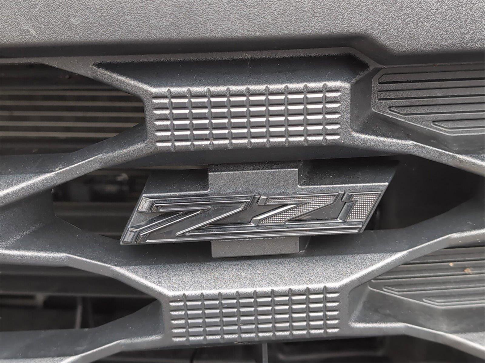 Certified 2023 Chevrolet Silverado 1500 Custom Trail Boss w/ LPO, Dark Essentials Package image 10