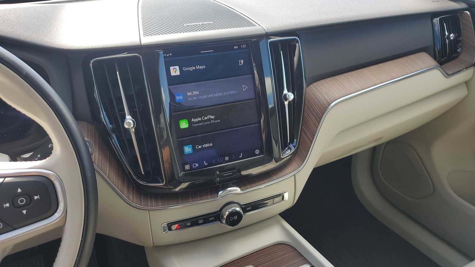 Used 2022 Volvo XC60 T8 Inscription Expression w/ Advanced Package image 28