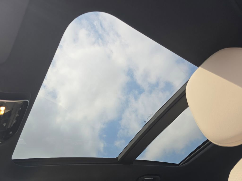 Certified 2026 Mercedes-Benz GLC 300 4MATIC image 3