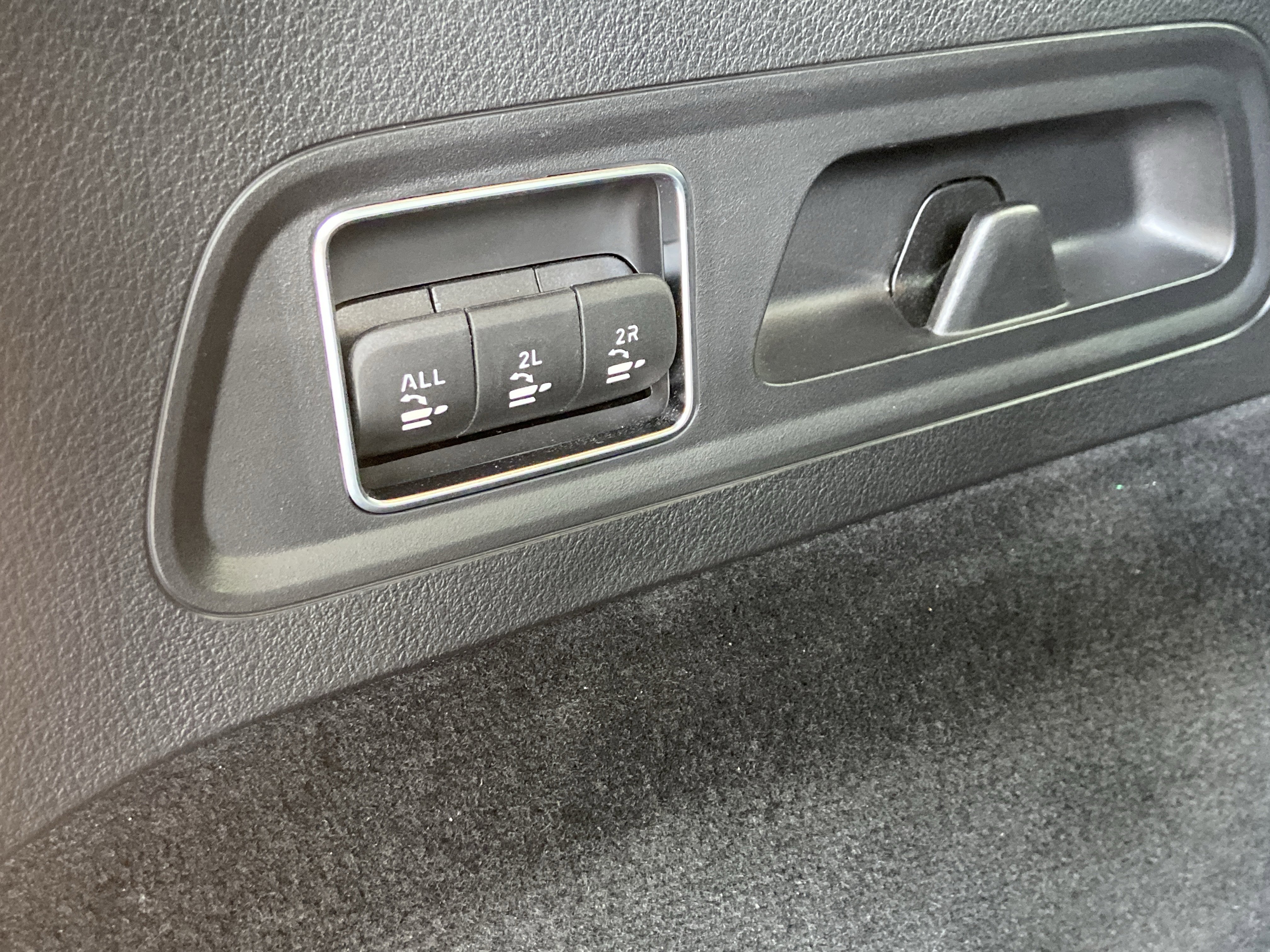 Certified 2024 Mercedes-Benz GLS 450 4MATIC image 11
