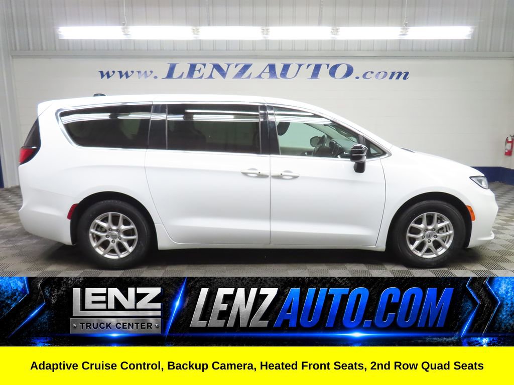 Used 2024 Chrysler Pacifica Touring-L FWD 360° Tour