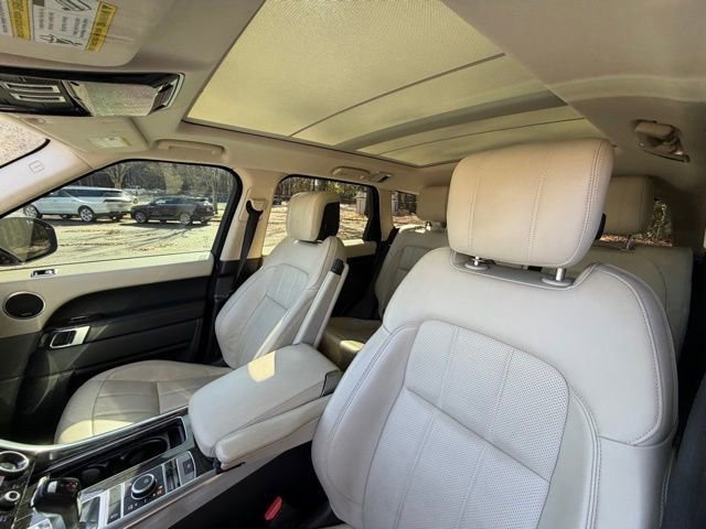 Used 2018 Land Rover Range Rover Sport HSE image 13