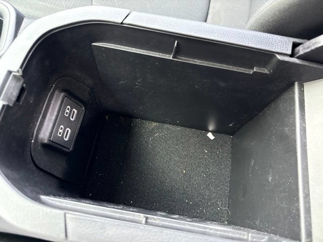 Used 2025 Toyota RAV4 XLE AWD/4WD image 23