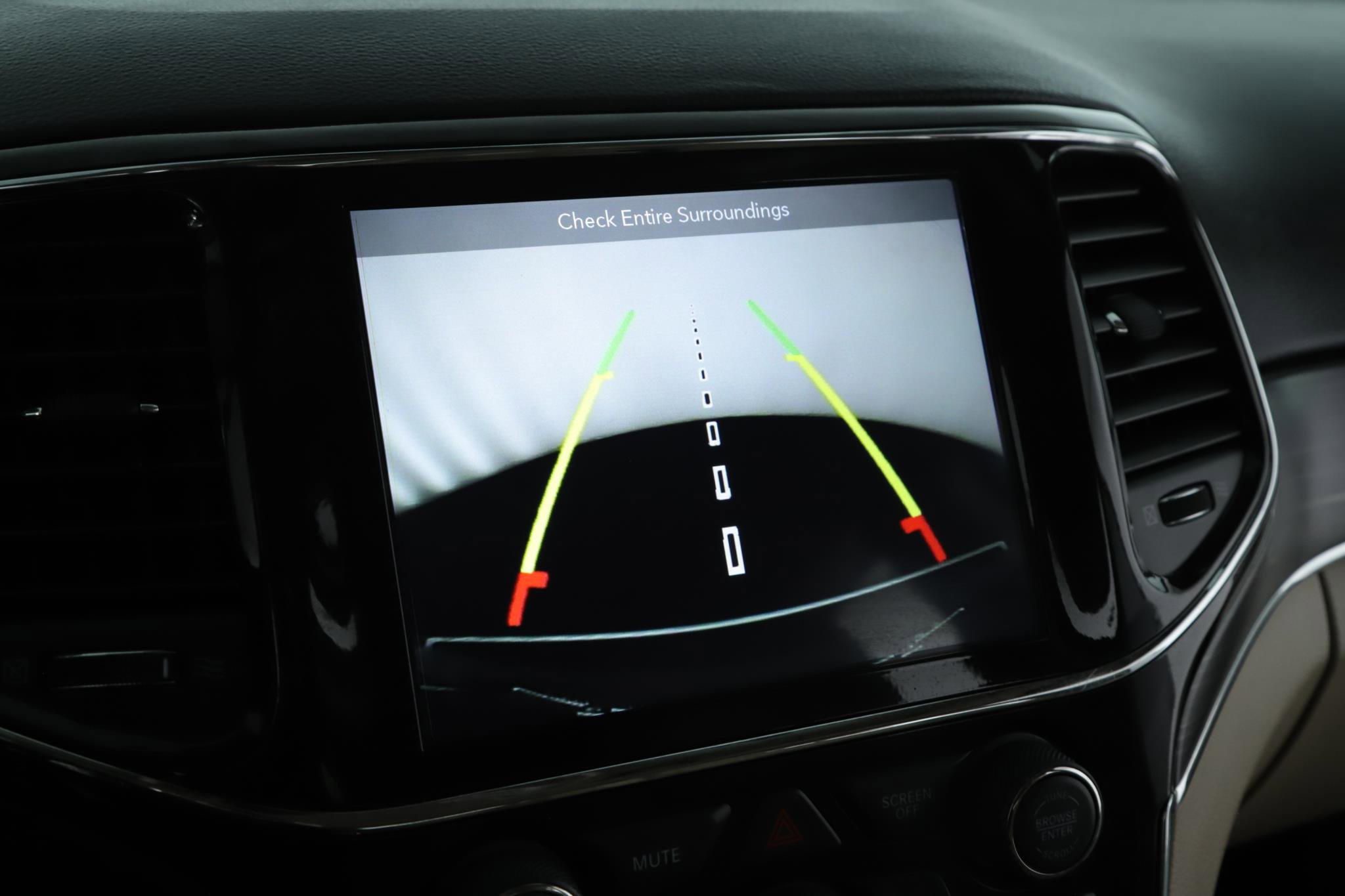 Certified 2019 Jeep Grand Cherokee Limited image 13