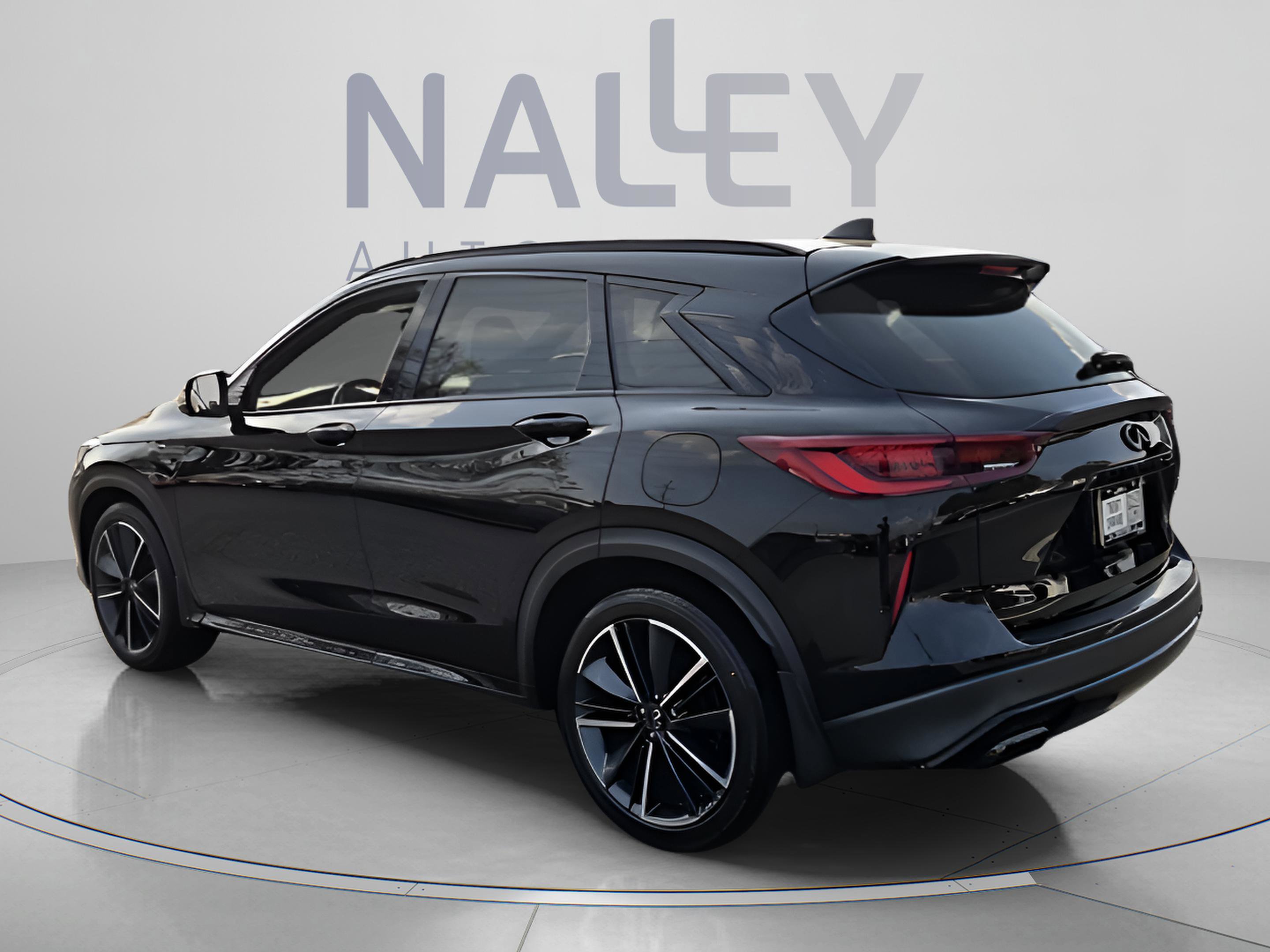 Used 2023 INFINITI QX50 Sport FWD image 3