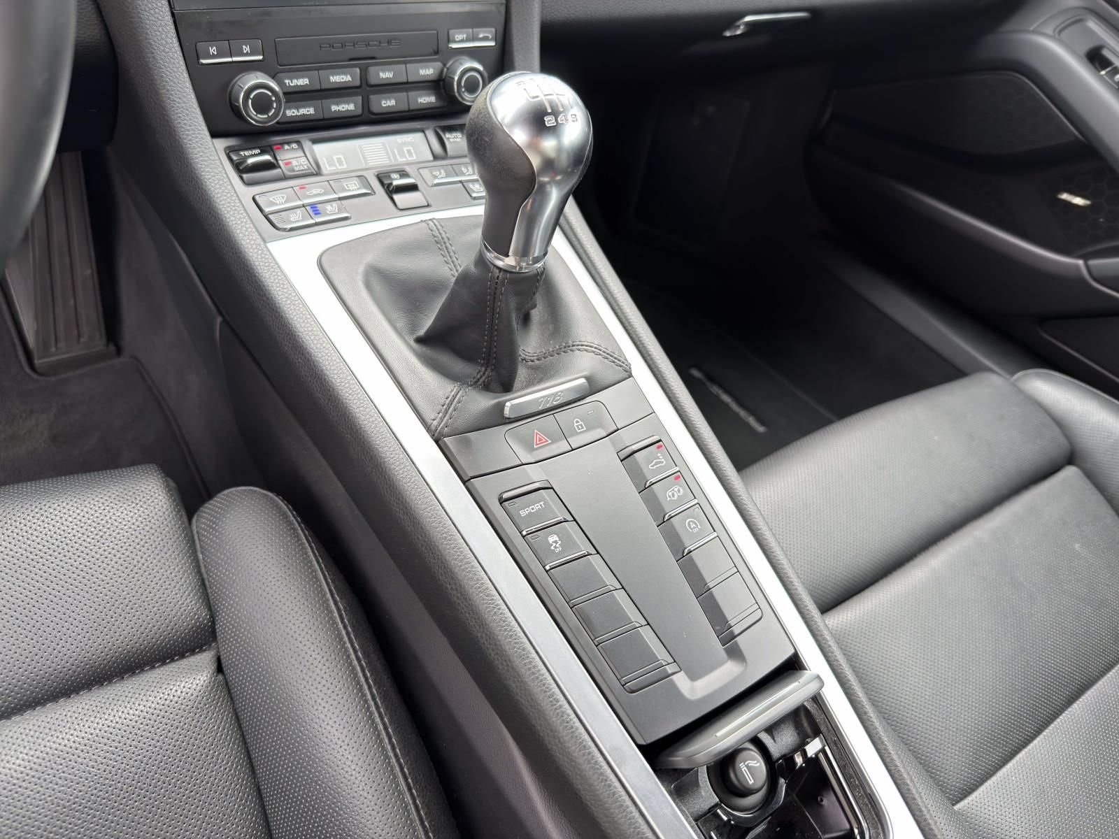 Used 2024 Porsche 718 Cayman RWD image 26