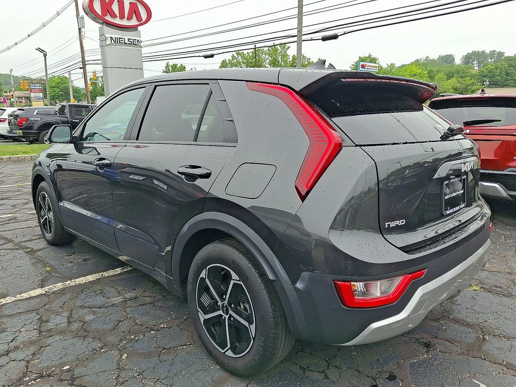 Certified 2023 Kia Niro LX FWD image 13